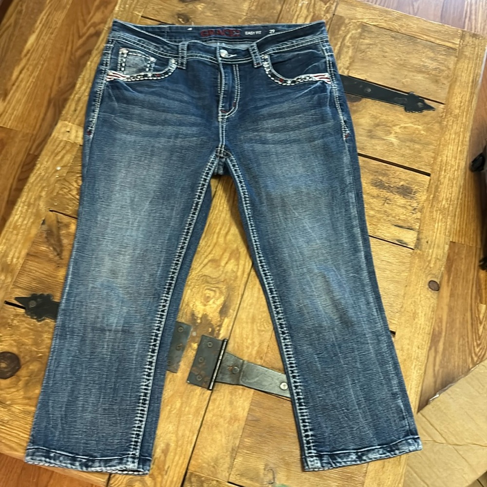 Grace AMERICAN FLAG CROSS EMBELLISHED MID RISE CAPRIS like new worn 2x